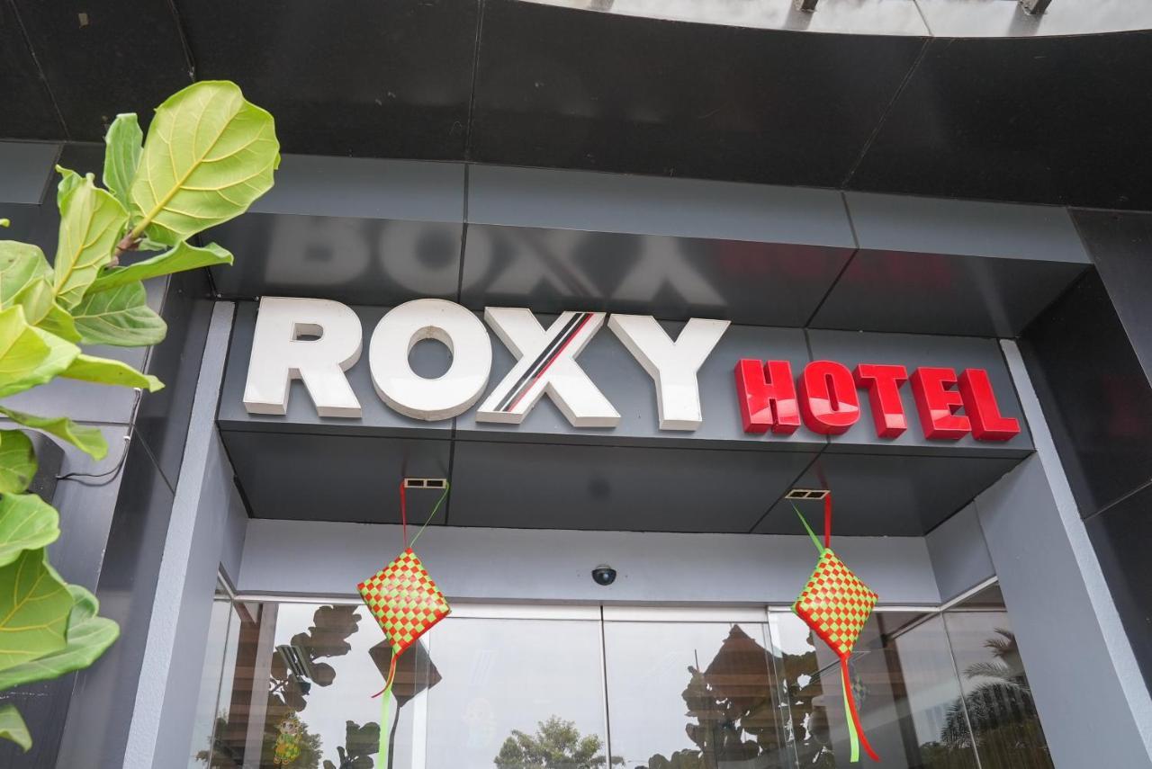 Roxy Hotel & Apartments Kuching Exterior photo